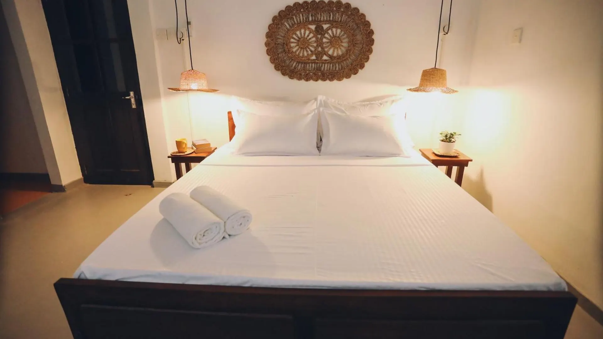 Guest house Island Diaries Hostel Katunayake