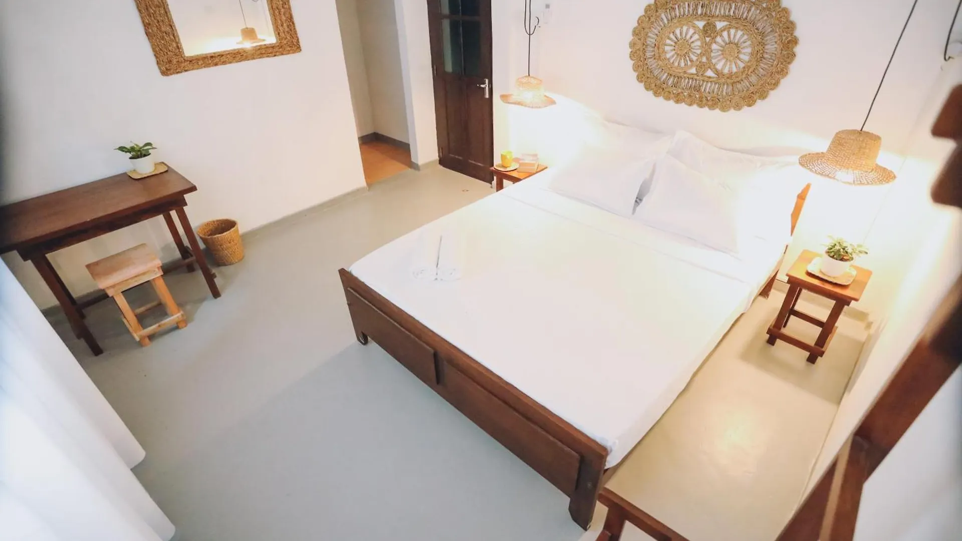 Island Diaries Hostel Katunayaka Sri Lanka